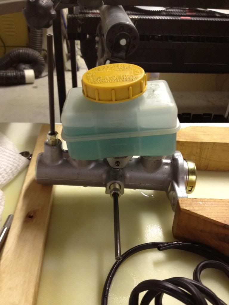 Bench Bleeding A Master Cylinder Subaru Forester Owners Forum